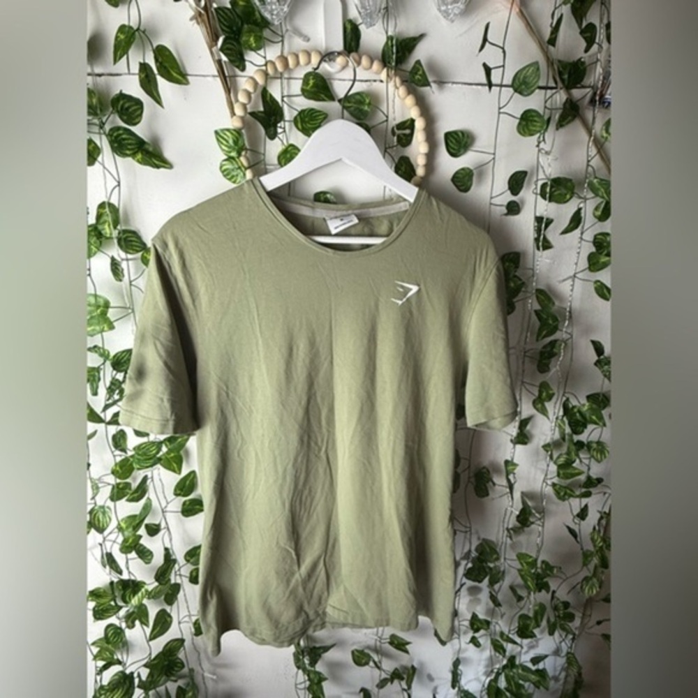 Gymshark Men's Green T-Shirt